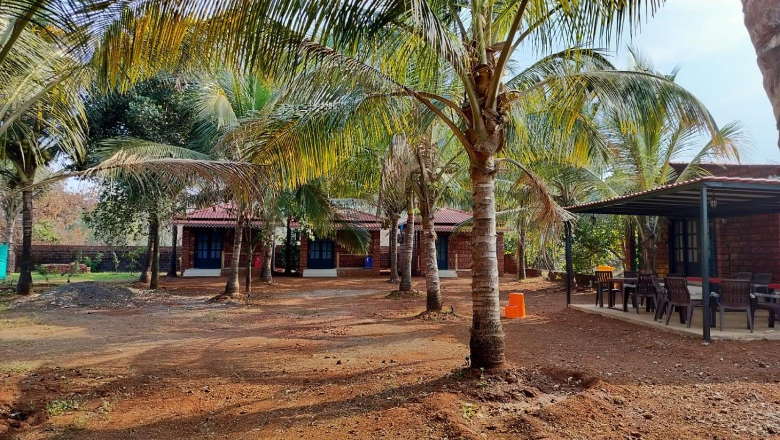 Saka Kadams Home Stay Guhagar Ngoại thất bức ảnh