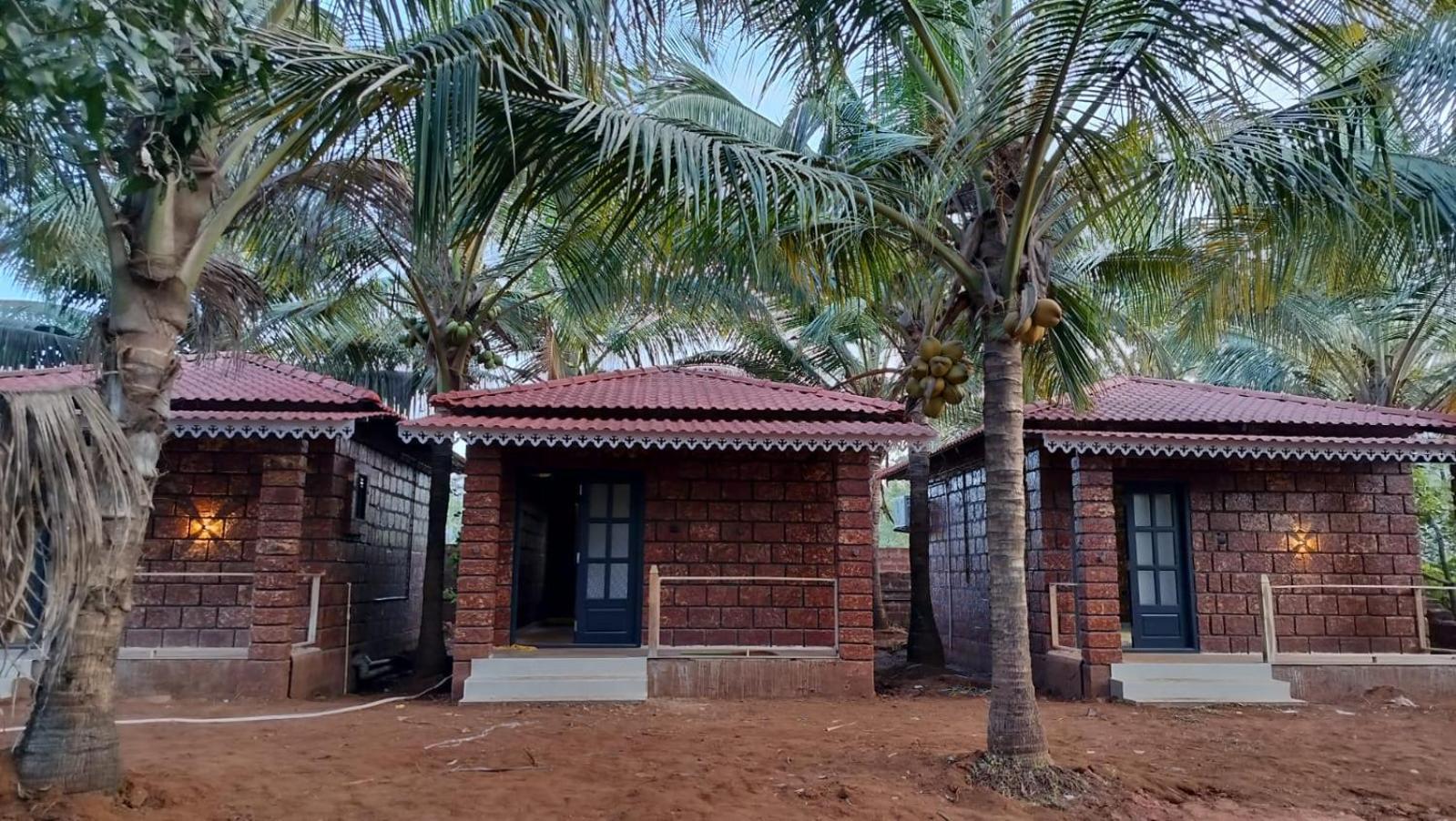 Saka Kadams Home Stay Guhagar Ngoại thất bức ảnh