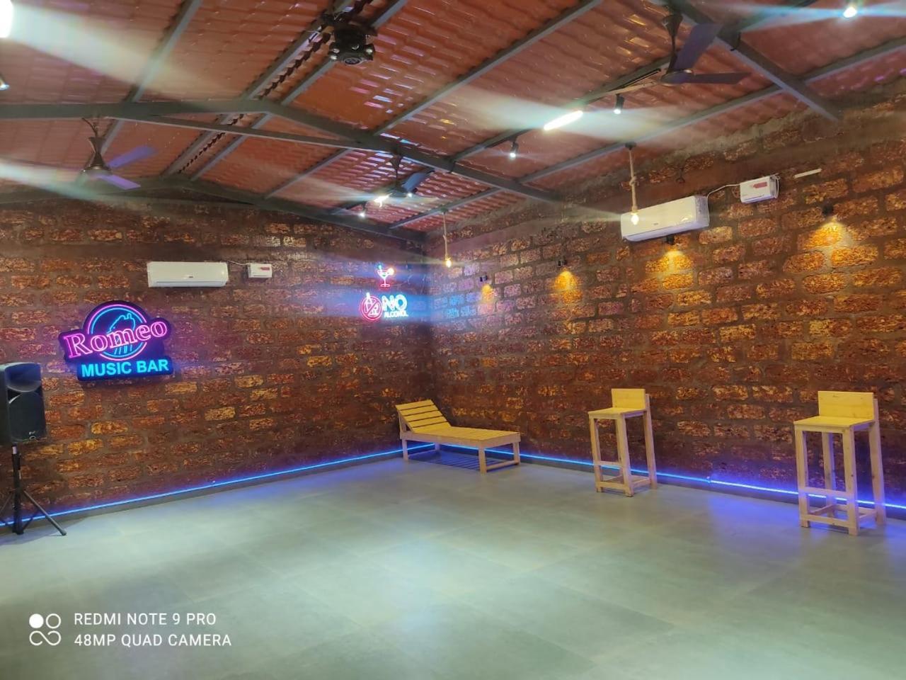 Saka Kadams Home Stay Guhagar Ngoại thất bức ảnh