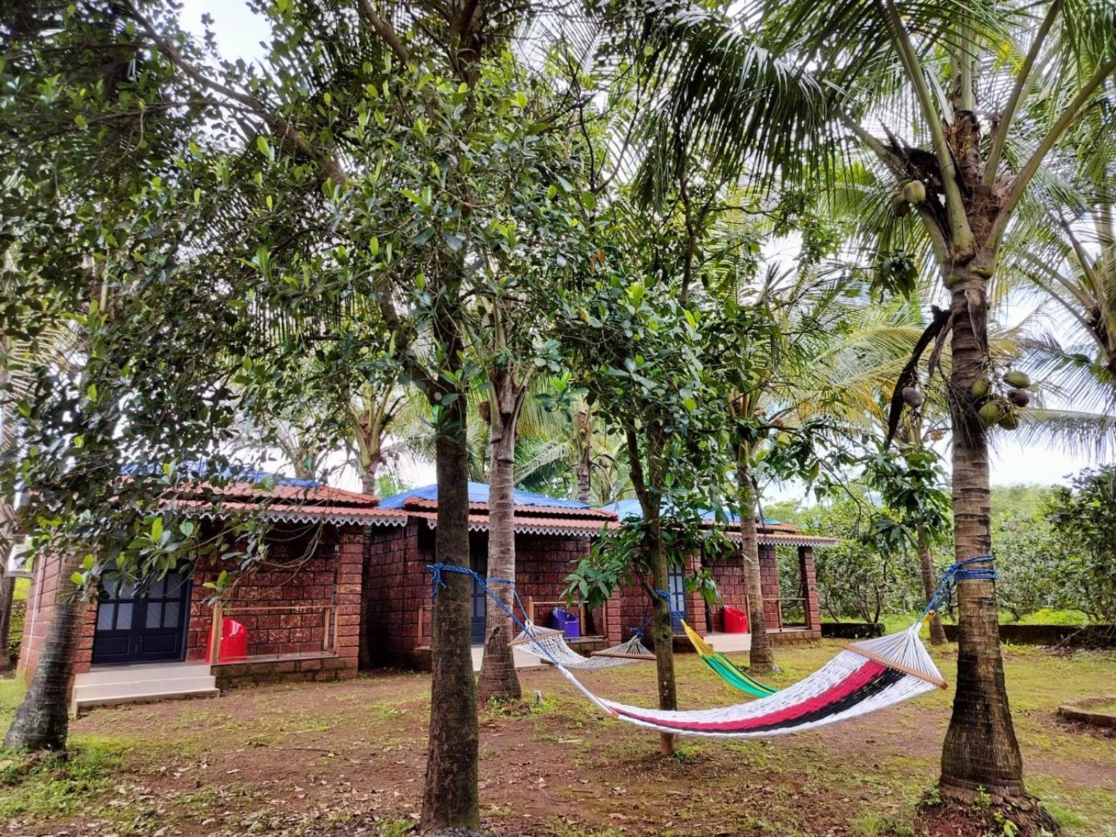 Saka Kadams Home Stay Guhagar Ngoại thất bức ảnh